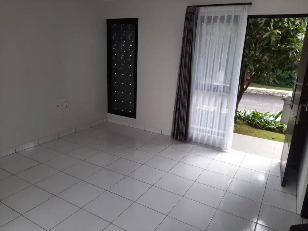 DIJUAL CEPAT RUMAH  CLUSTER DAYANA SUMMARECON BANDUNG