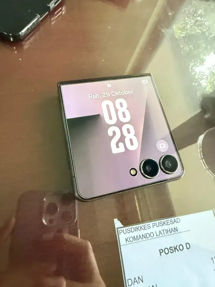 Samsung Z Flip 7 512 Gb bekas PO mulus