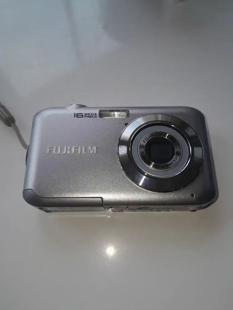 Digital camera finepix JV250 bagus