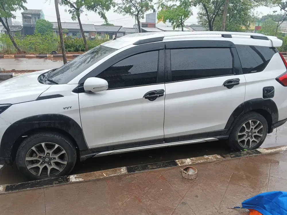 Suzuki XL7 2023 Bensin