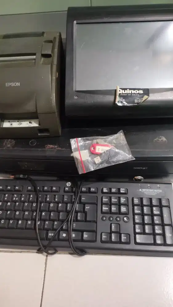 Komputer kasir bekas gudang restoran