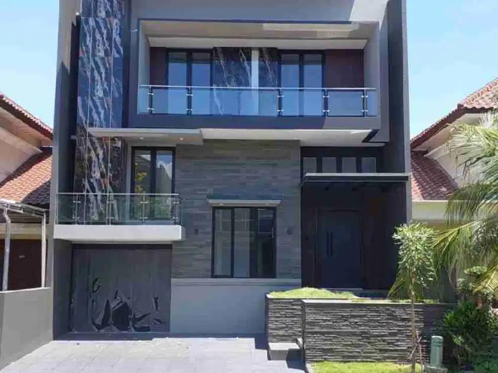 Rumah Baru 2 Lantai Split level FULERTON Citraland Surabaya Barat Dekat Gwalk,pakuwon mall,Patung Merlion,UC