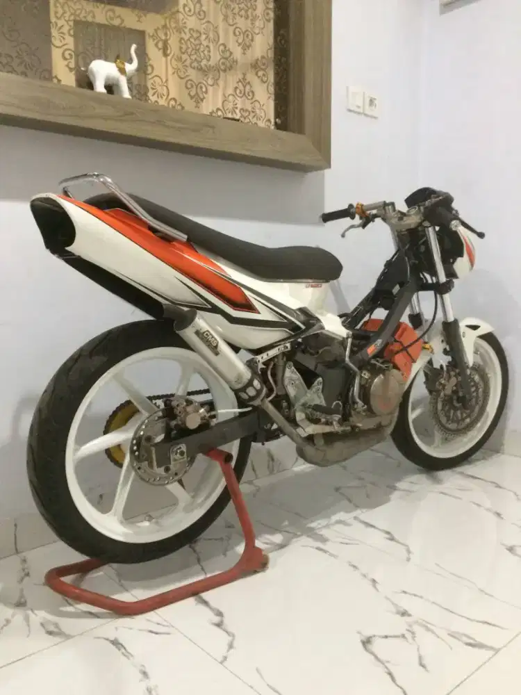 Suzuki satria 2tak. 120cc.