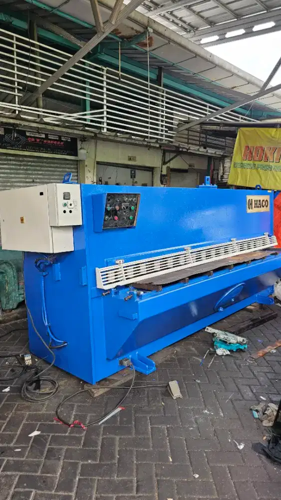 Mesin shearing HACO 6MM X 2500 BEKAS