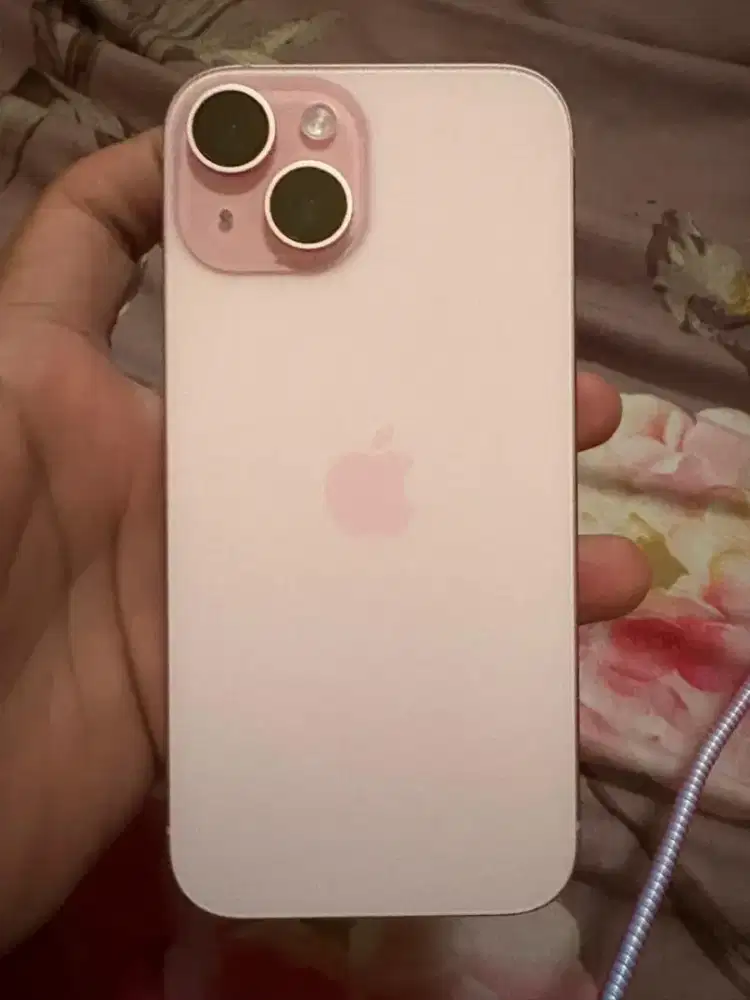 Iphone 15 128GB Pink Mulus Fullset Resmi Indonesia