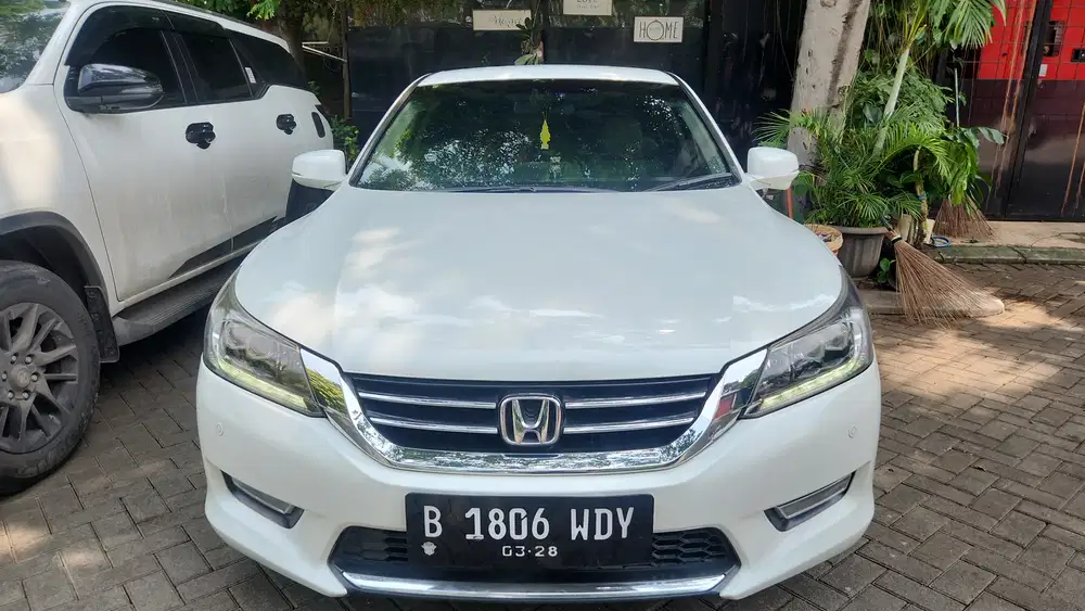 Honda Accord 2013 Bensin