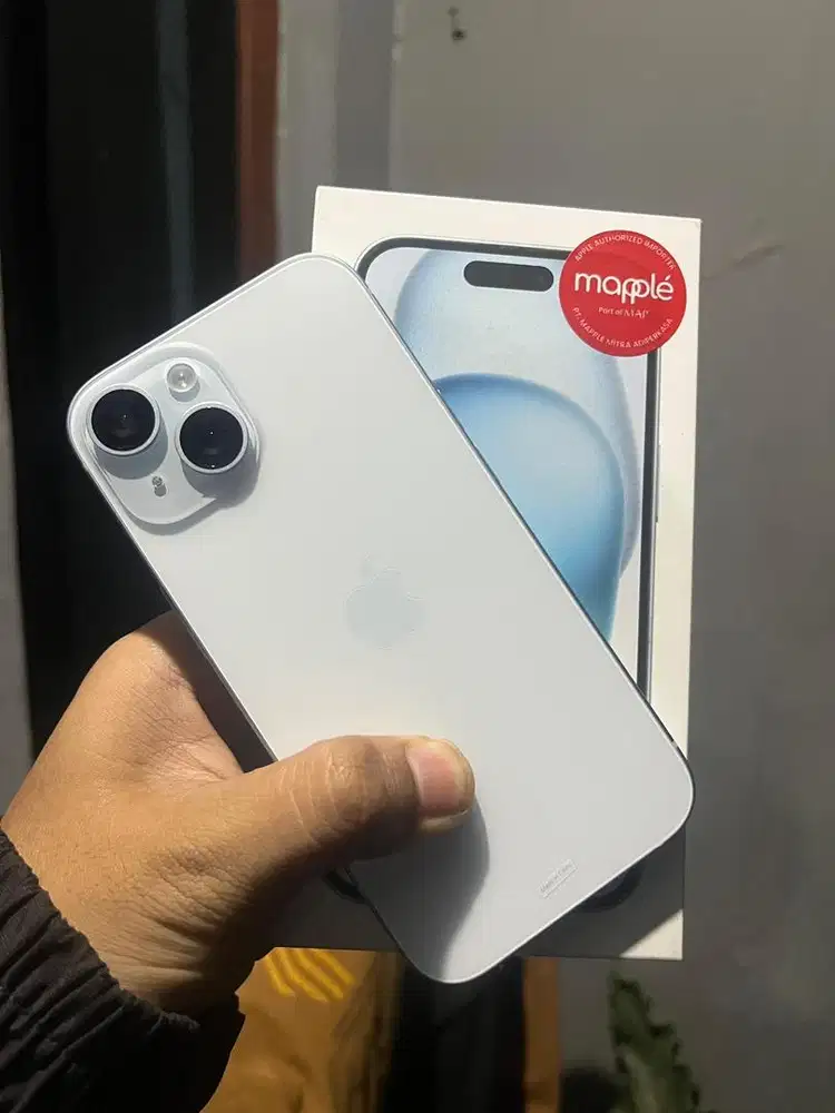 iPhone 15 Blue 256GB Garansi resmi