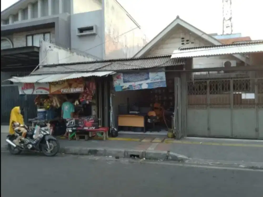 DIKONTRAKKAN KIOS LOUNDRY