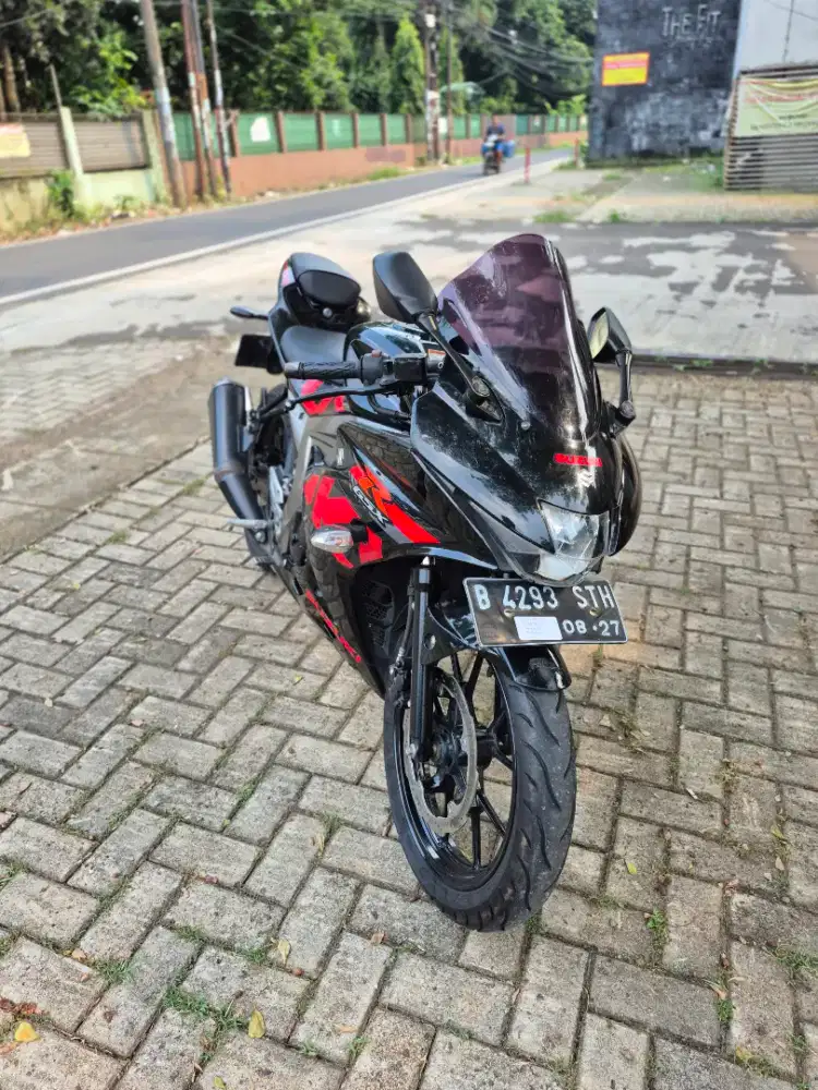 Dijual Suzuki GSX 150R tahun 2017 pajak hidup