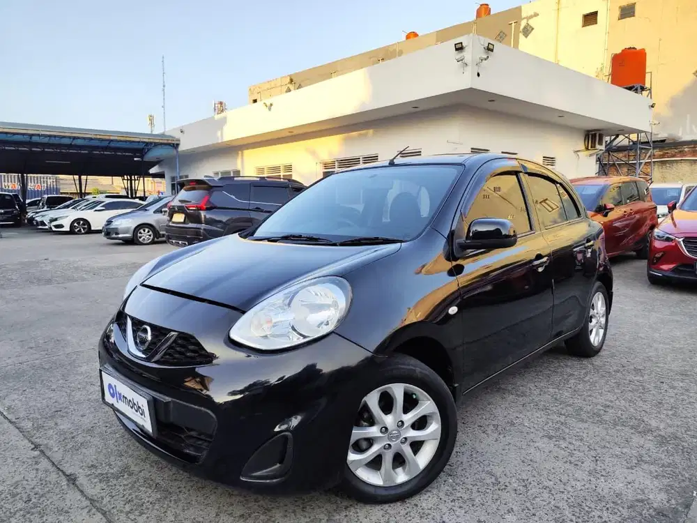 Pajak Panjang - Nissan March 1.2 L Bensin-AT 2016