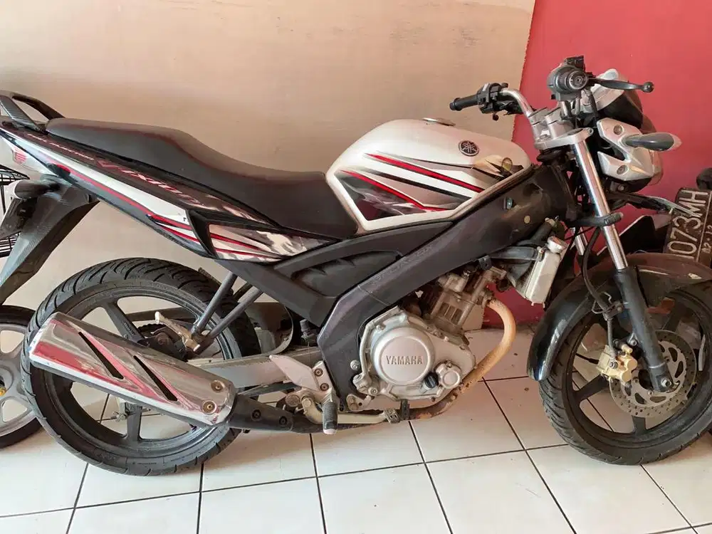 Dijual cepat! Motor Yamaha Vixion 2013