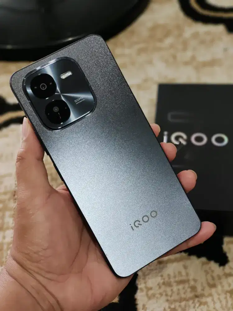 iqoo Z9x 5G 8/128 Hitam