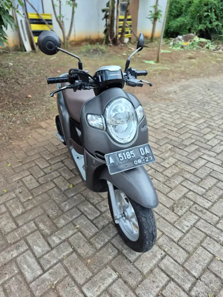 Dijual Scoopy tahun 2018 surat lengkap