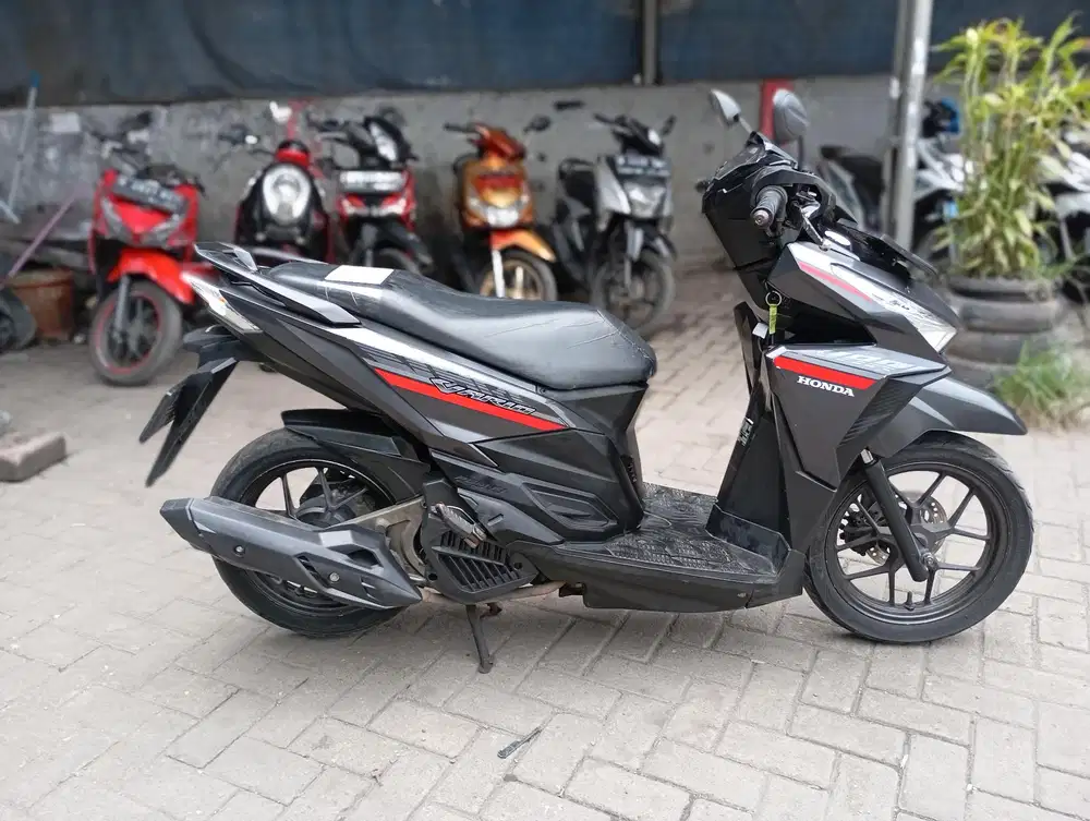Honda Vario 125 LED old Tahun 2017 Surat Komplit