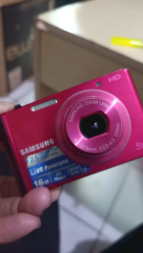 SAMSUNG ST76 Digital Camera - Red Fanta