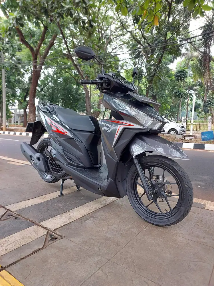 DIJUAL CASH HONDA VARIO 125 CBS  THN 2016 PAJAK IDUP SIAP PAKAI
