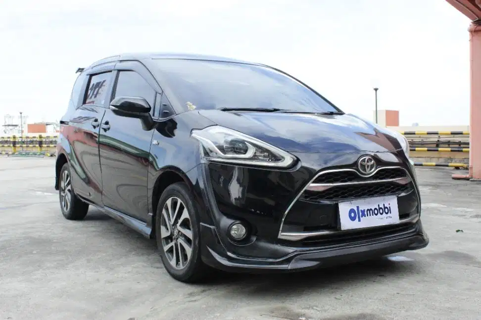 TDP 9,JT Toyota Sienta 1.5 Q Bensin-AT Hitam 2017