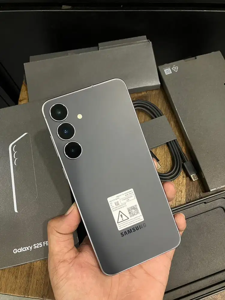 Samsung s25fe 8/256gb second open box