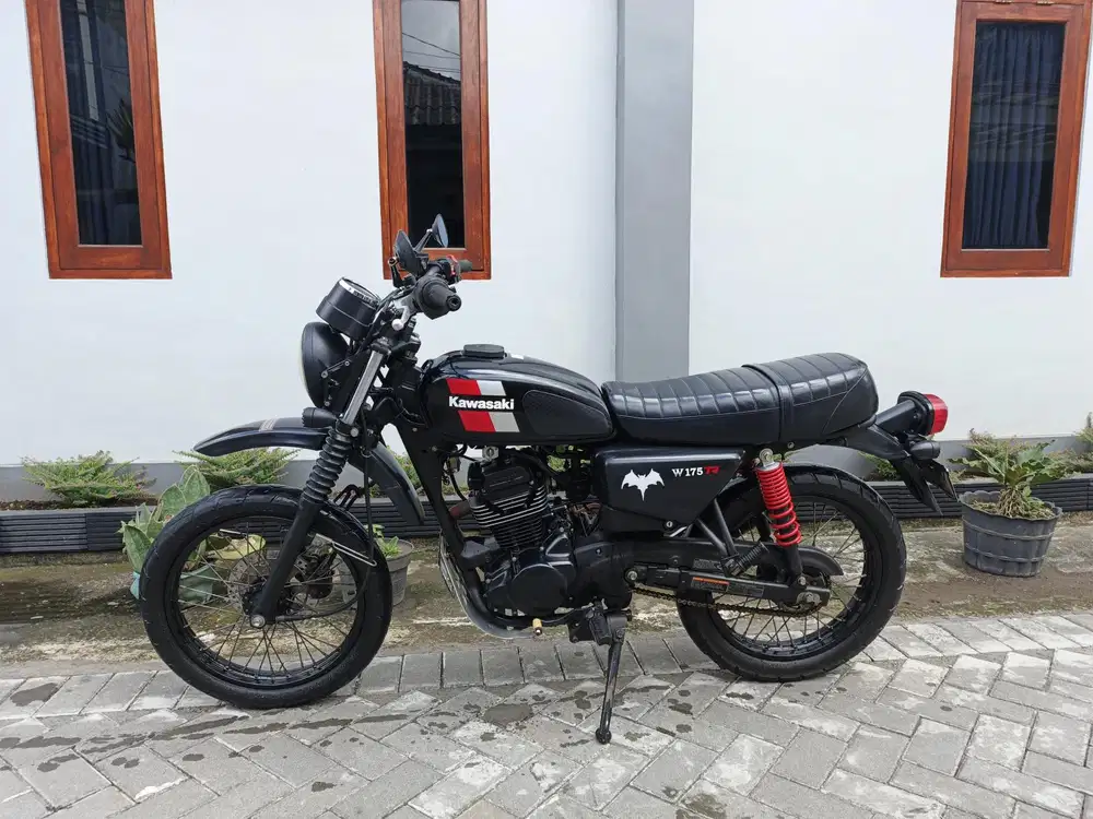 Kawasaki W175 TR Tahun 2020 Murah