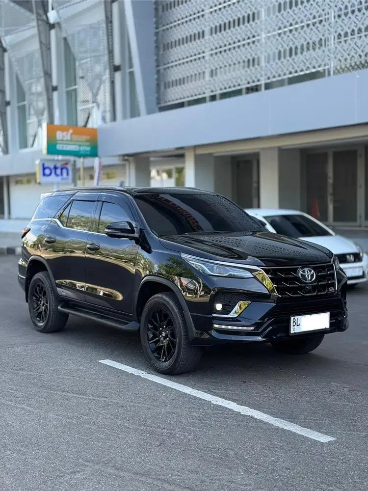 FORTUNE 2.8 GR SPORT METIC 2024 PLAT BL PAJAK HIDUP RP 540.000.000