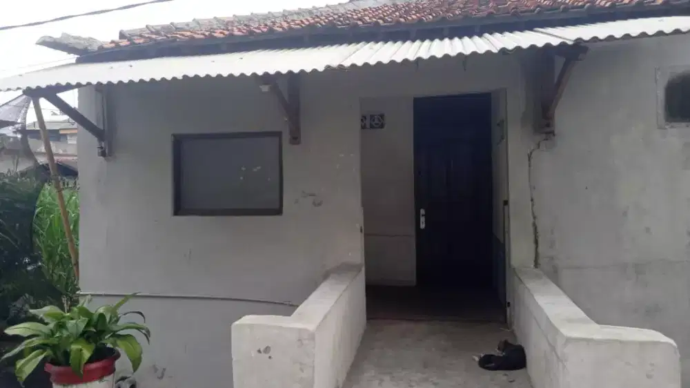 Rumah kontrakan akses mobil di Ciledug