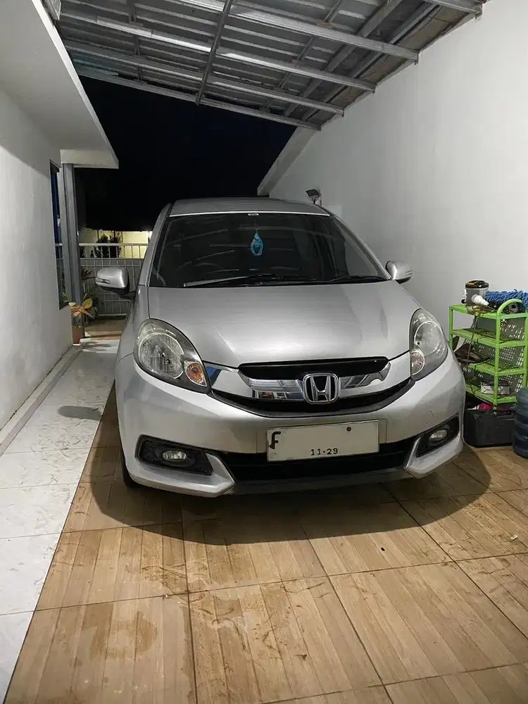 Mobilio type E Manual Murah