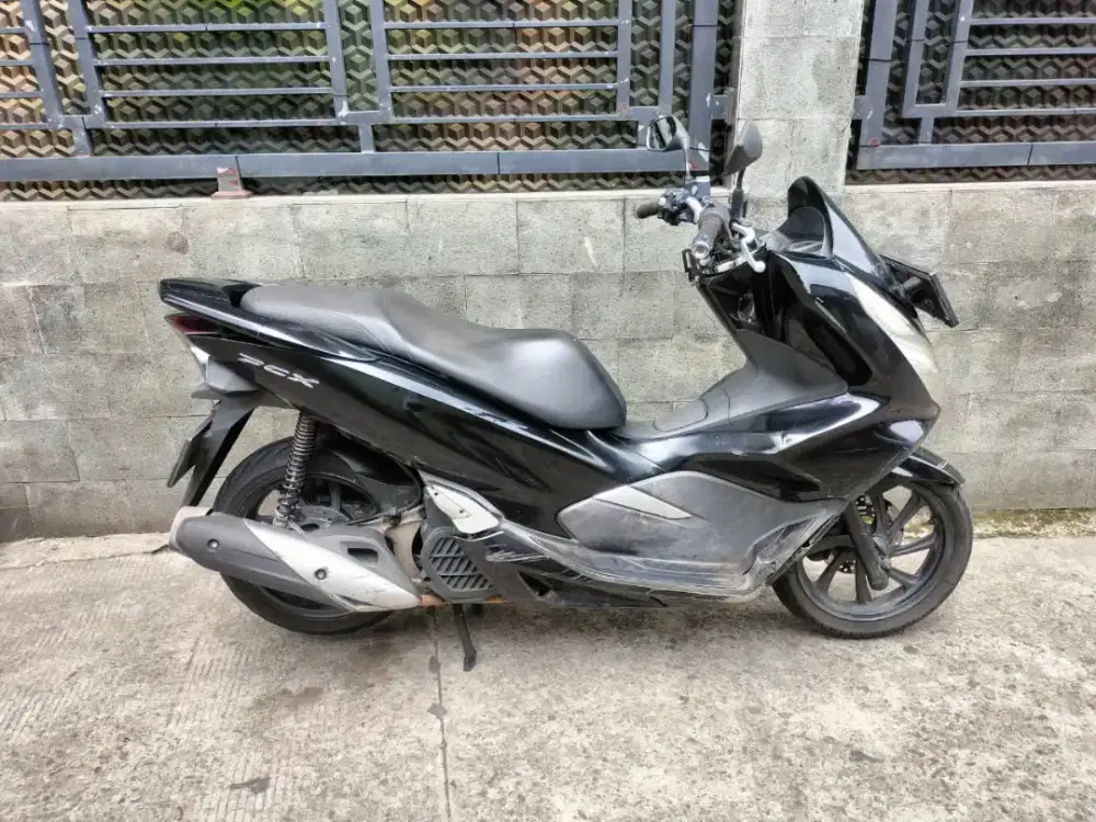 Honda pcx CBS tahun 2018