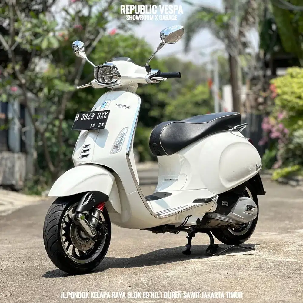 Piaggio Vespa SPRINT 150 IGET ABS LED TAHUN 2021 WARNA PUTIH FAVORIT C