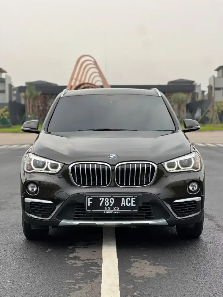 BMW X1 sDrive 18i  A/T 2019