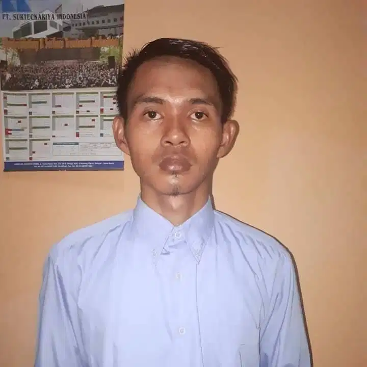 Cari kerjaan sebagai driver