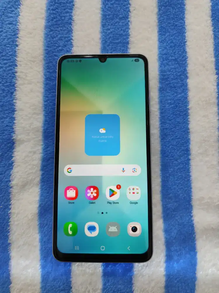 Hp Second Samsung A06 4G Ram 4/64GB Resmi SEIN Juli 2026 Mulus Banget