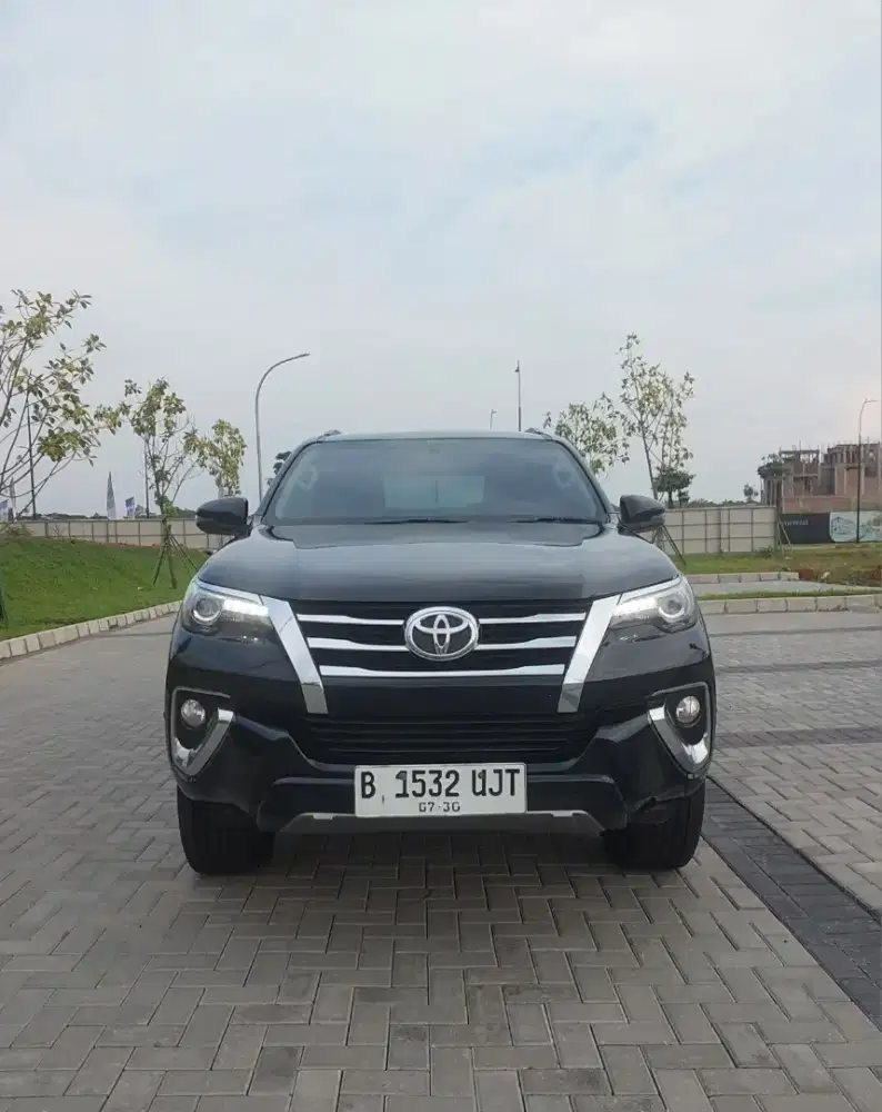 Toyota fortuner 4X4 AT diesel
