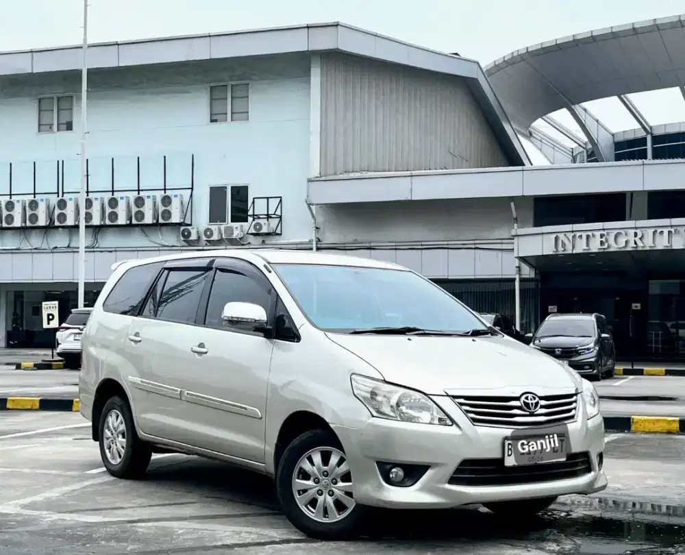 Innova Grand Diesel 2.5 G km low