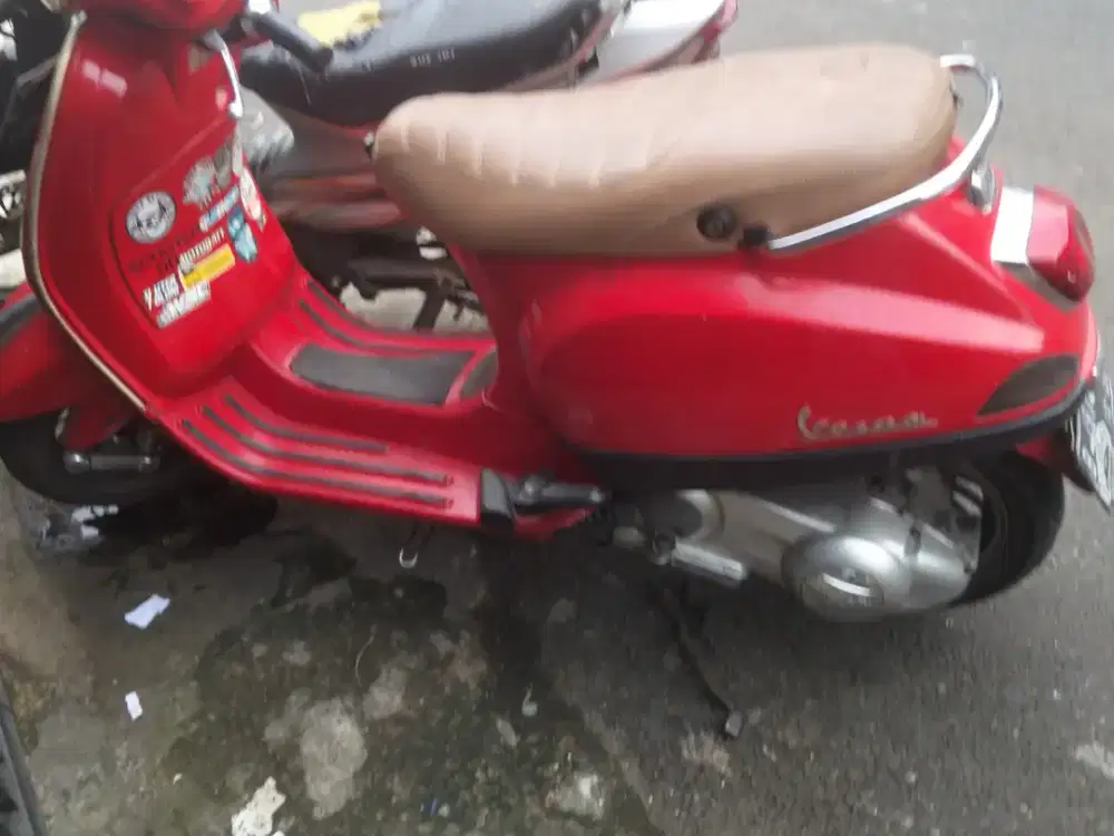 Vespa LX 150cc tahun 2011