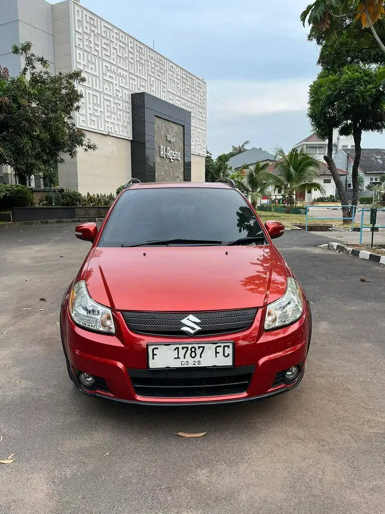 Suzuki SX4 X-Over Tahun 2008 Automatic / Matic (A/T) Orange / Oranye