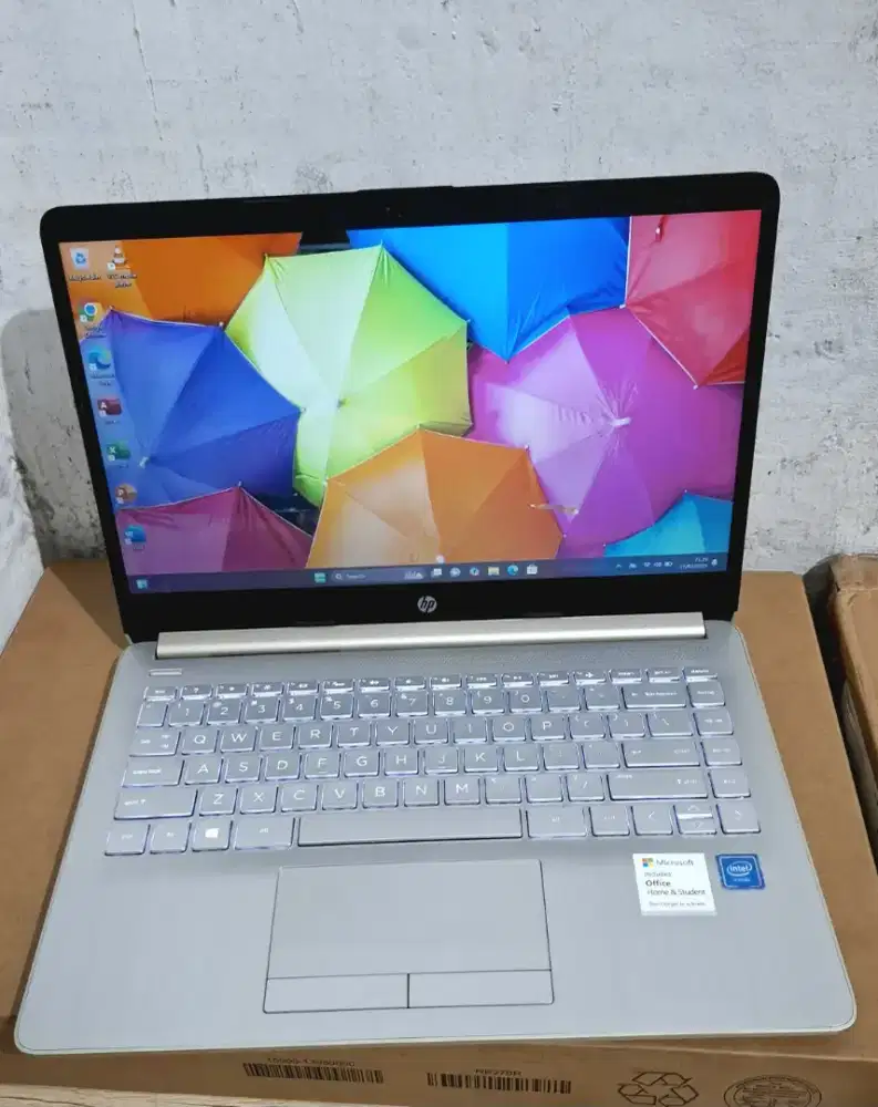 Laptop Hp 14s-cf2018TU
Intel N4020 Ram 4Gb SSD 256 Backlight
