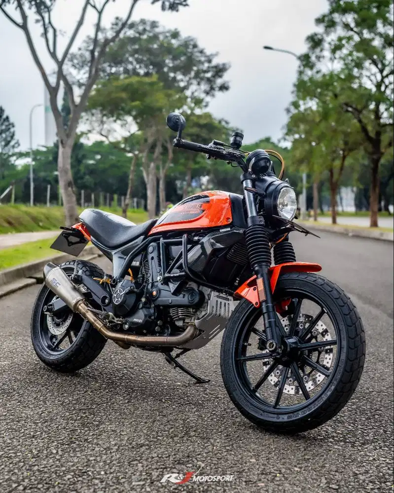 Ducati Scrambler 400 Nik 2016 Warna Orange Knalpot SC Project