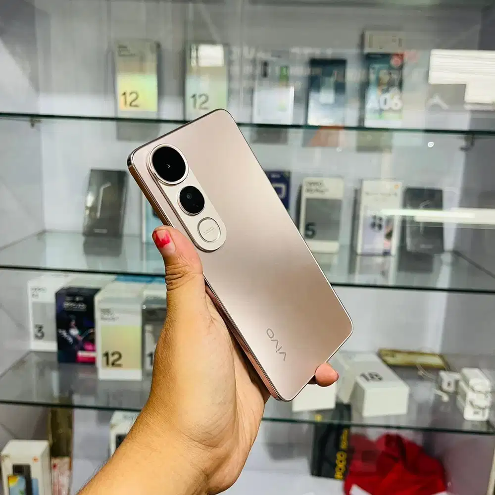 Vivo V50 Lite 4G 8/256 mulus fullset original. TT juga bisa