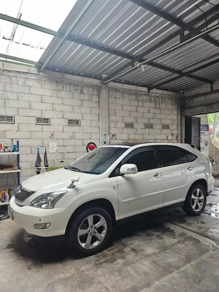 Toyota harrier l prem 2011 2.4
