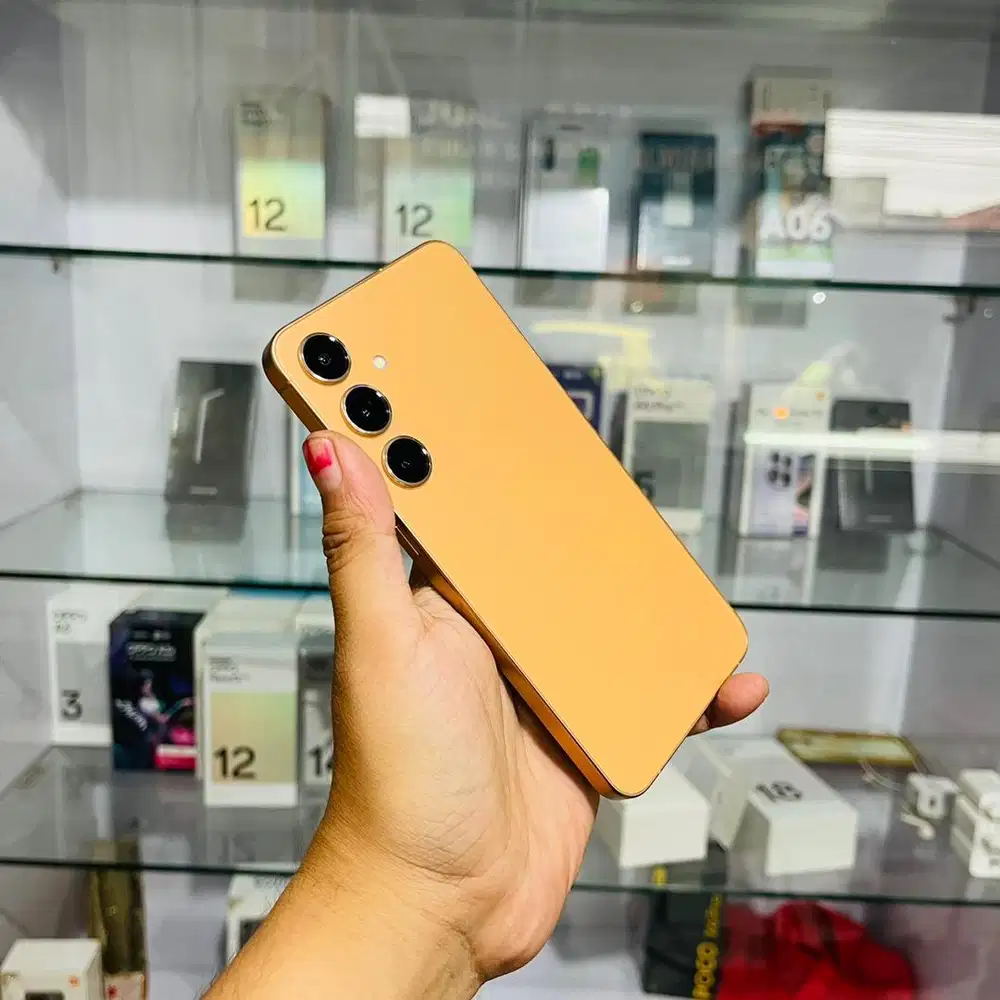 Samsung S24+ 5G 12/512 mulus fullset original. TT juga bisa