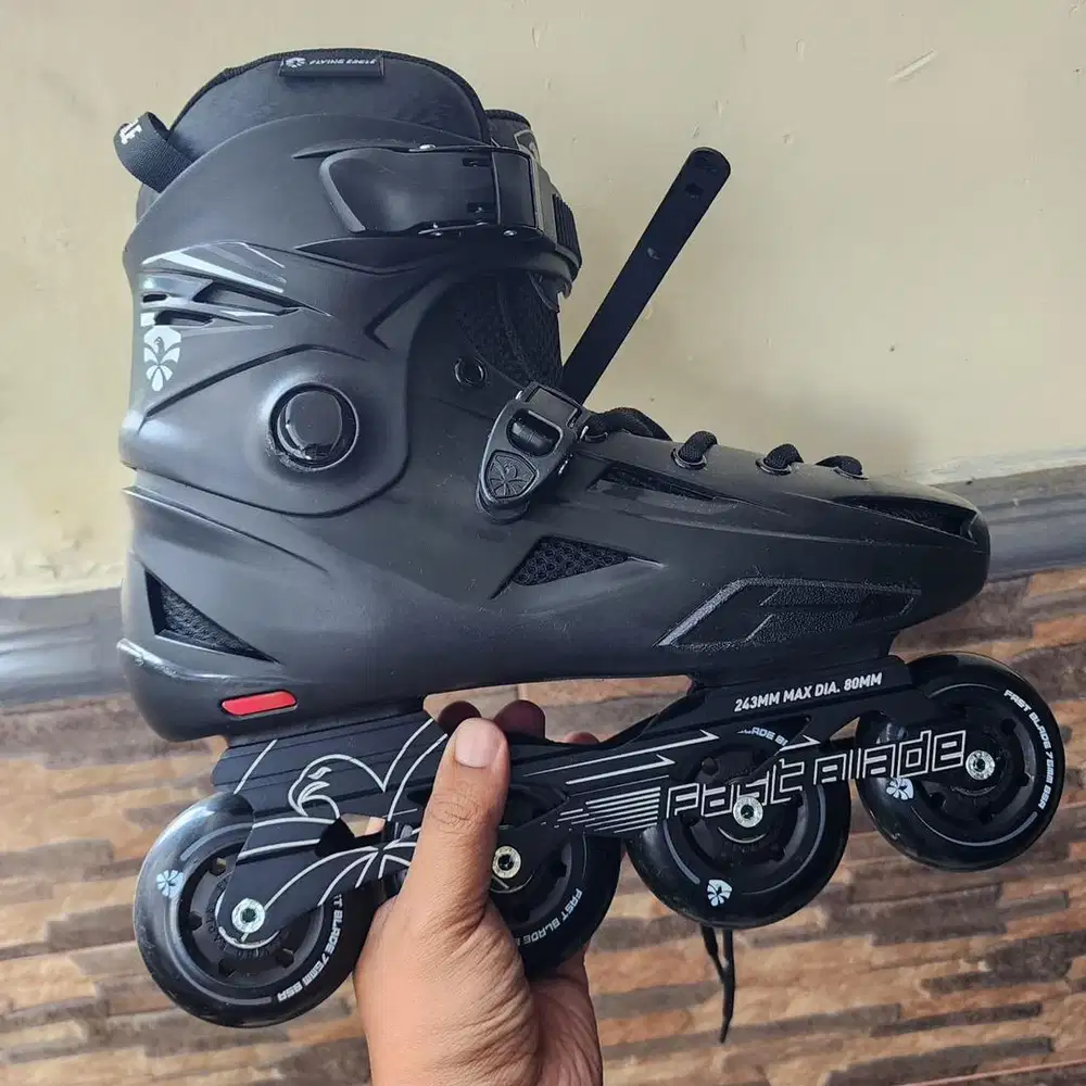 Sepatu Roda Inline Skate Flying Eagle FBS fastblade komplit