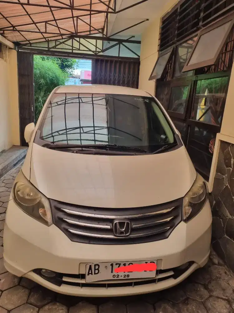 Honda Freed 2011 Bensin
