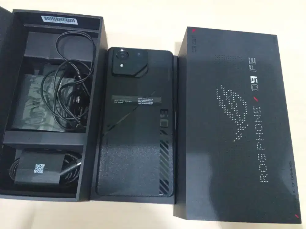 Asus rog phone 9fe 5G 12/256gb