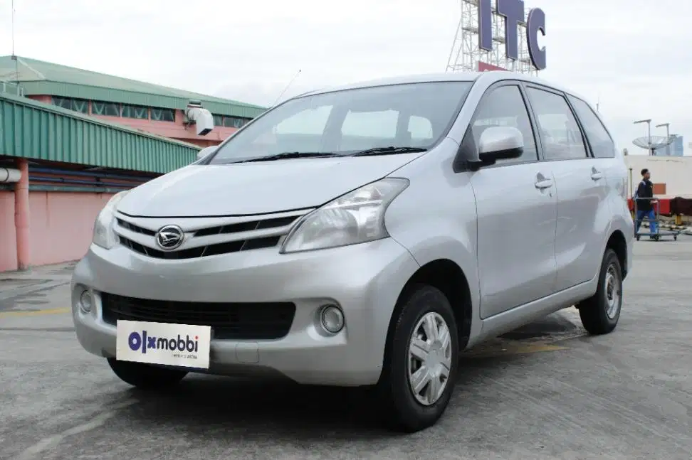 TDP 4,JT Daihatsu Xenia 1.0 M STD Bensin-MT Silver 2013