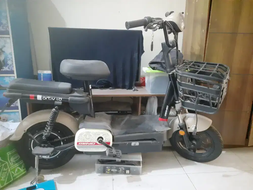 Sepeda listrik genio corby