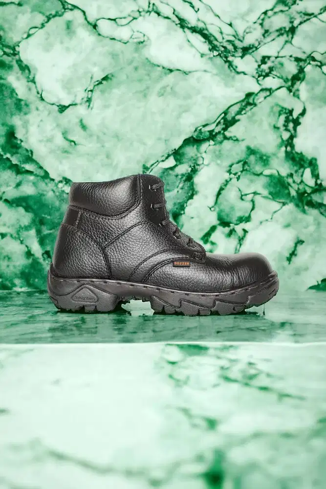 Harga sepatu pria buat kerja Tuban
