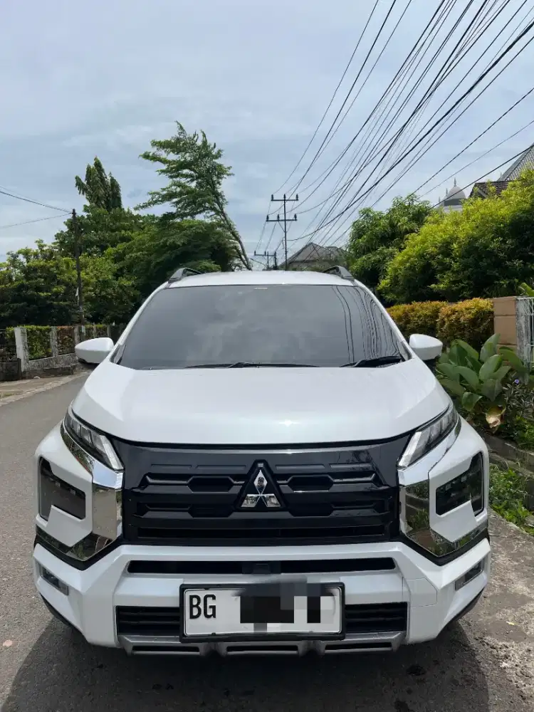 DIJUAL CEPAT : XPANDER CROSS 2023 METIC