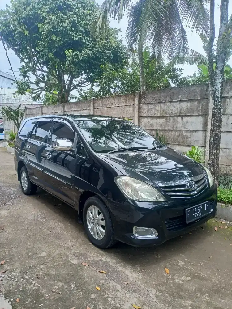 Toyota innova G automatic