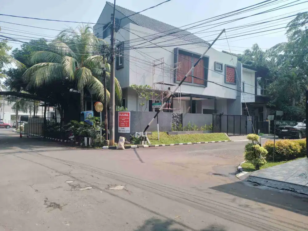 Rumah 3 Lantai Siap Huni  Bintaro Jaya Sektor 9 -Tangerang Selatan