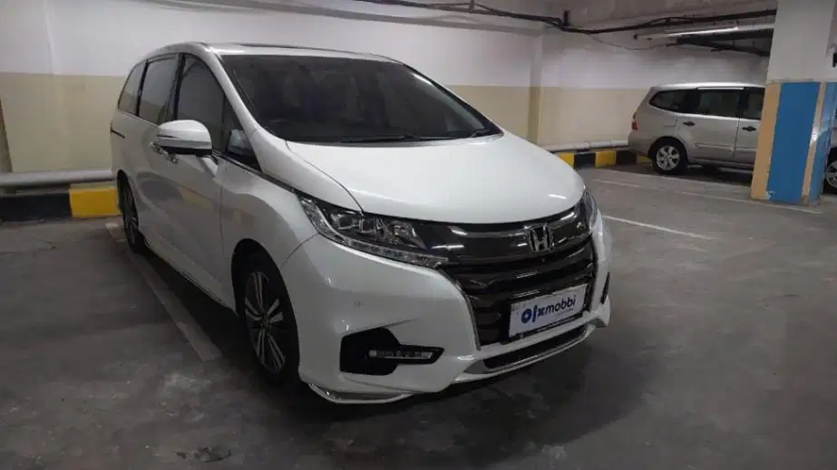 Pajak Panjang TDP 22JT Honda Odyssey 2.4 E Bensin-AT 2019 Putih